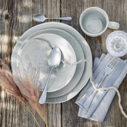 Assiette MANOR 16 Assiette MANOR -Butlers Verkaufsgeschäft 1000331132 220218 020 MOOD DETAILS P000000001000331132 mood