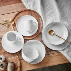 Tasses NATIVE (lot De 4) -Butlers Verkaufsgeschäft 1000331499 220215 022 MOOD DETAILS P000000001000331499 mood