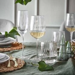 Verres à Vin Blanc-Set CRYSTAL CLUB (6) -Butlers Verkaufsgeschäft 1000333423 230927 022 MOOD DETAILS P000000001000333423 mood