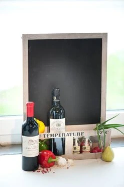 Moulin à Poivre WINE 16 Moulin à Poivre WINE -Butlers Verkaufsgeschäft 1000337013 230905 025 MOOD DETAILS P000000001000337013 mood