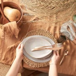 Couverts KINGS (16 éléments) 40 Couverts KINGS (16 éléments) -Butlers Verkaufsgeschäft 1000337786 220225 020 MOOD DETAILS P000000001000337786 mood