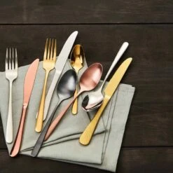 Couverts QUEENS (16 éléments) -Butlers Verkaufsgeschäft 1000337788 220225 022 MOOD DETAILS P000000001000337788 mood