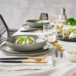 Couverts STILETTO (16 éléments) -Butlers Verkaufsgeschäft 1000337794 220225 023 MOOD DETAILS P000000001000337794 mood