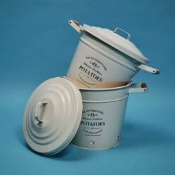 Seau Pommes De Terre MRS WINTERBOTTOM'S -Butlers Verkaufsgeschäft 1000338760 220721 021 MOOD DETAILS P000000001000338760 mood