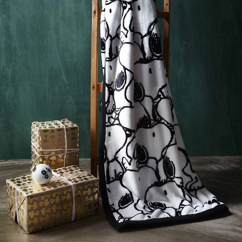 Plaid PEANUTS Snoopy Allover 4 Plaid PEANUTS Snoopy Allover – Image 2