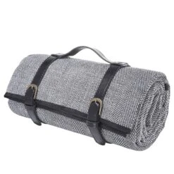 Nappe Pique-nique WANDERLUST -Butlers Verkaufsgeschäft 1000343696 220401 010 IMAGE P000000001000343696